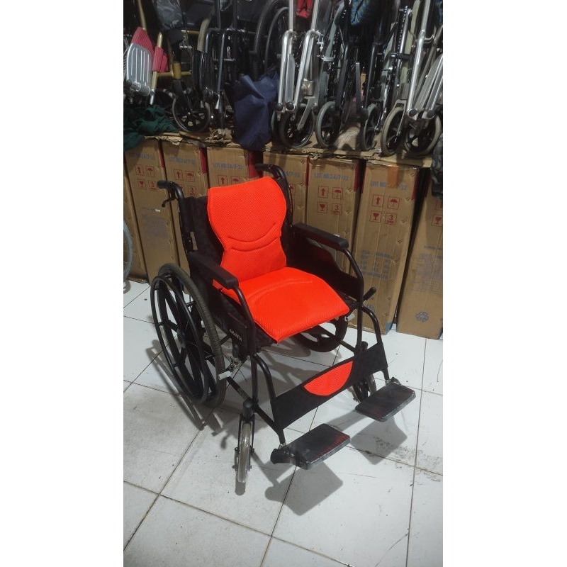 KURSI RODA MERK KARMA