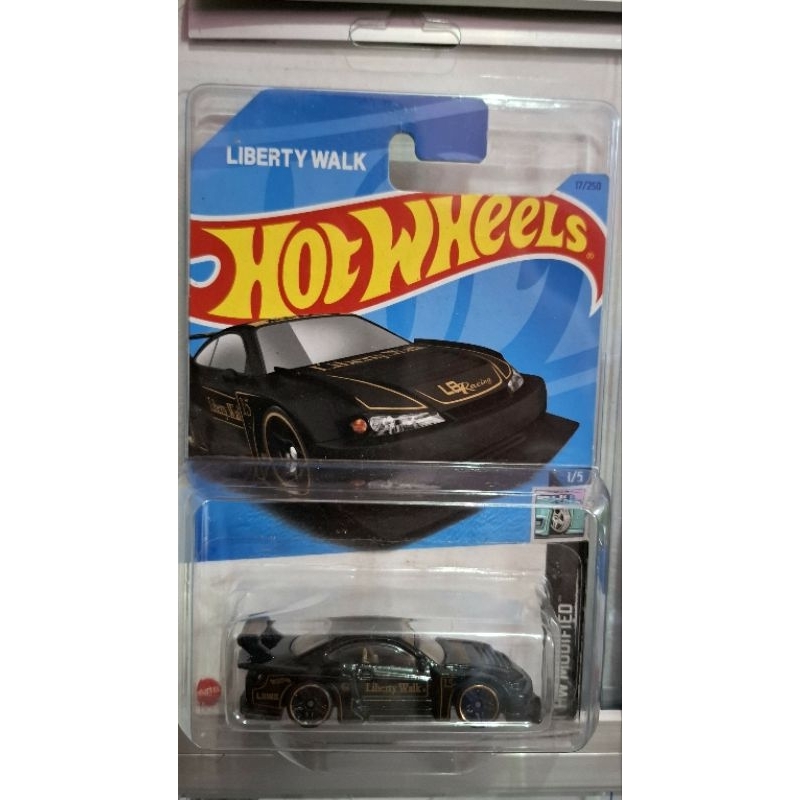 Hot Wheels Nissan S15 LBWK Hitam