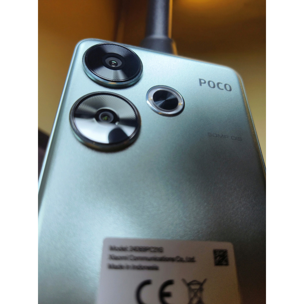 Poco F6 12/512 Snapdragon 8s Gen 3