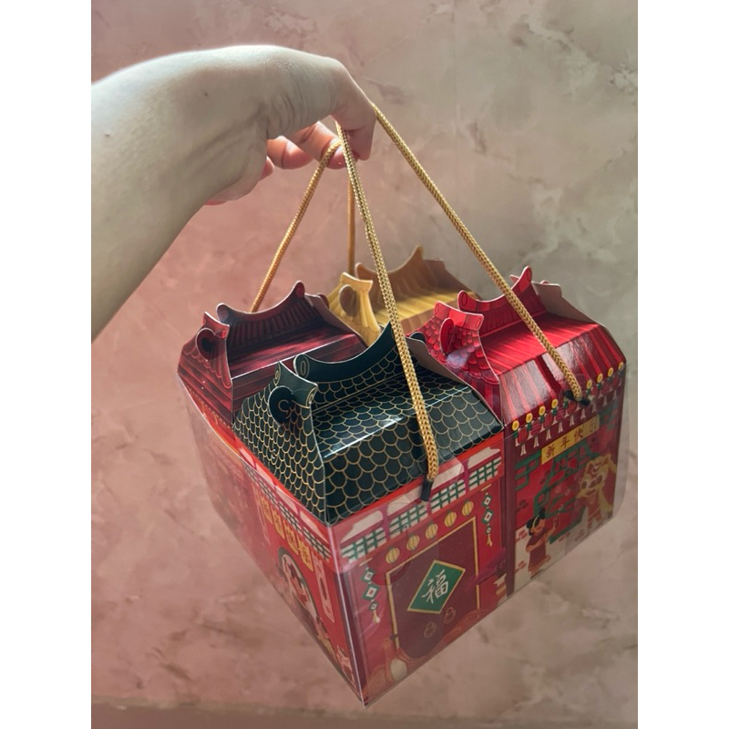 

Box chinese new year hampers imlek kue kering