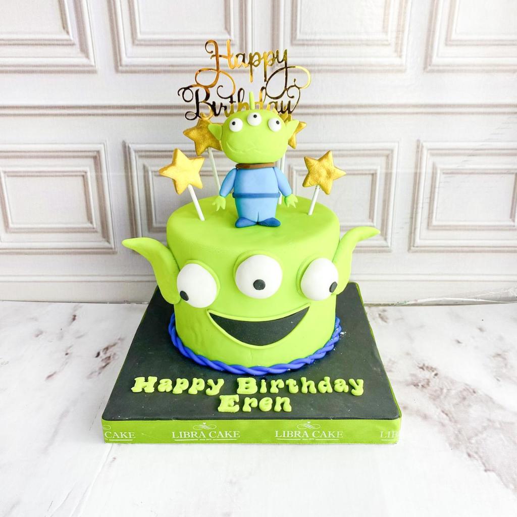 

Kue ulang tahun/Birthday Cake/Kue Ultah tema Alien toy Story/Kue Birthday jakarta