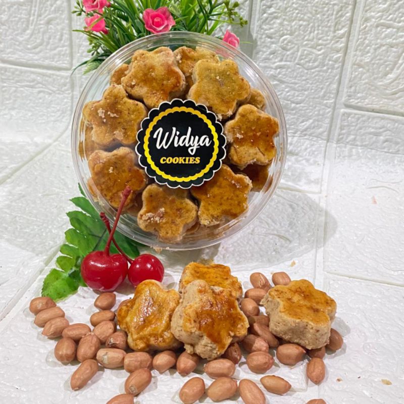 

KUE KACANG MURAH HOME MADE 250g HIDANGAN/HANTARAN DAN CEMILAN KELUARGA.