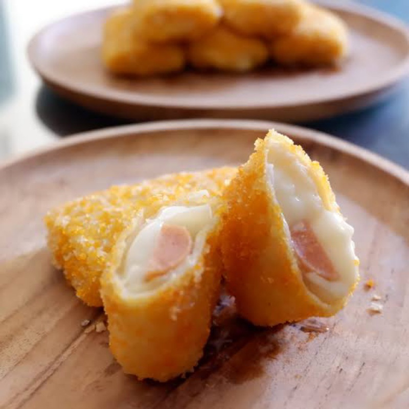 

RISOL MAYO SOSIS AYAM 100% halal