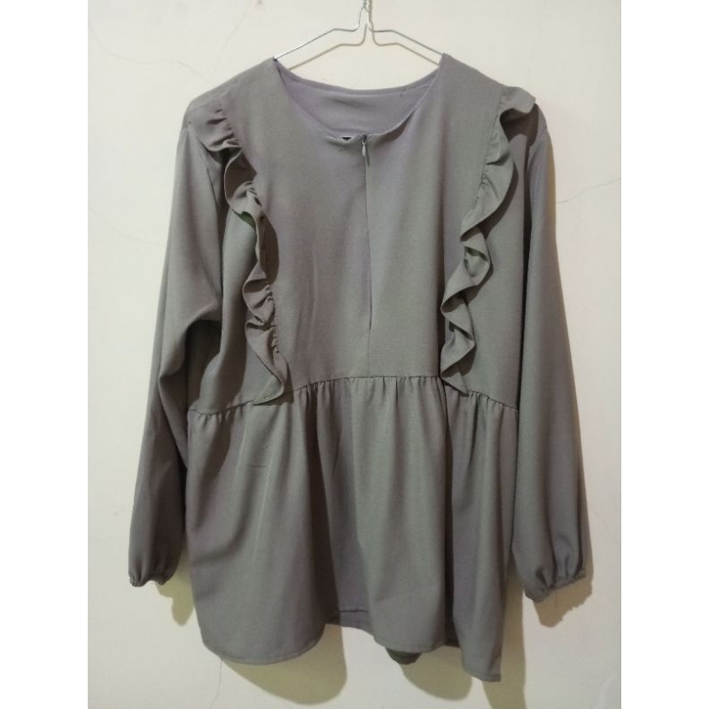 (PRELOVED) Blouse ruffle