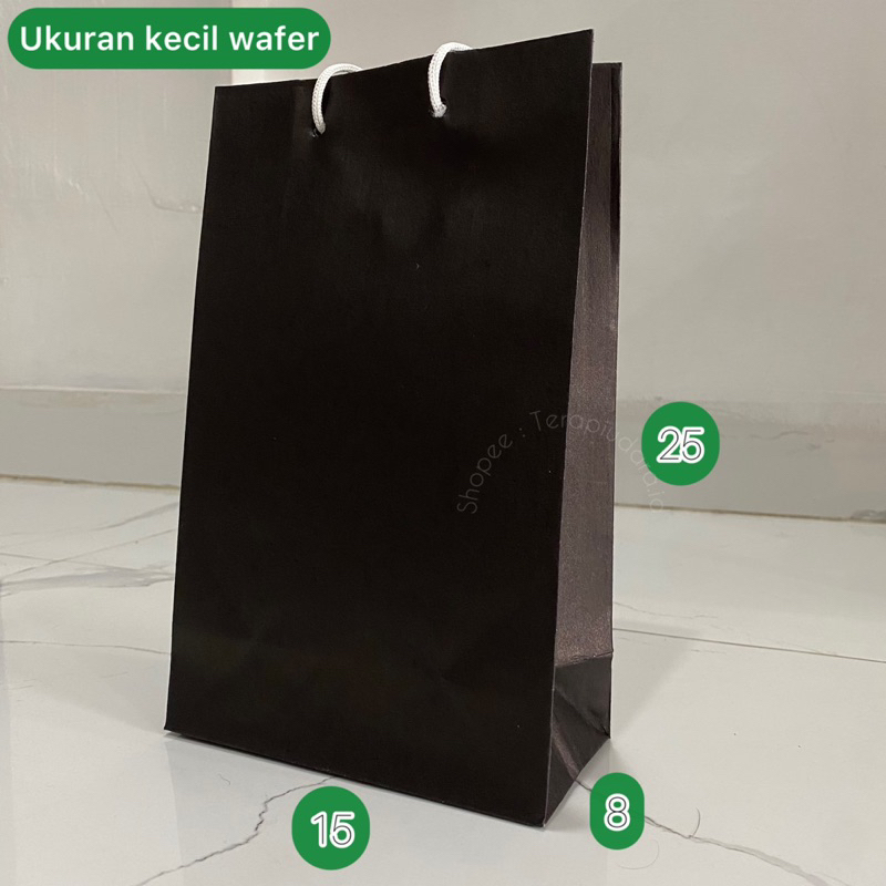 

Paket hemat 1 lusin paperbag (12 tas) medium wafer hitam polos 25x15
