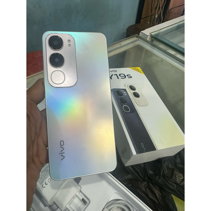 vivo y19s 6/128 second