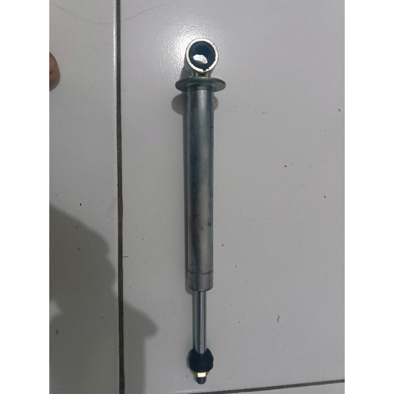 hidrolis shock belakang Belakang Fi Beat