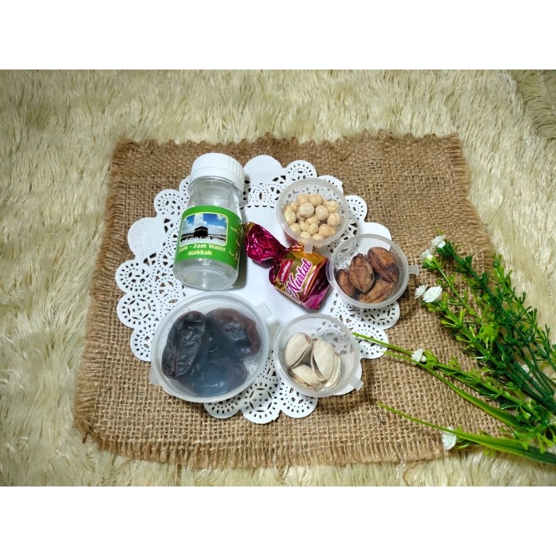 

paket oleh oleh umroh haji 17.500