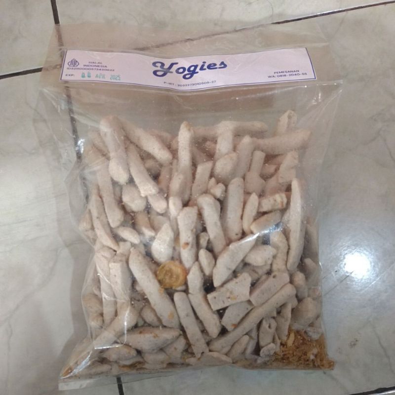 

basreng stick bawang goreng gurih dan lezat yogies jakarta selatan