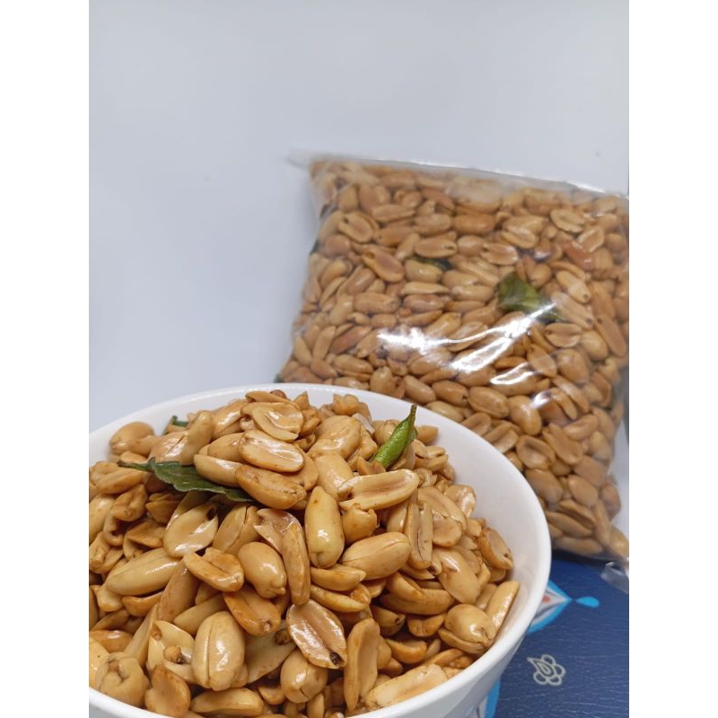 

Kacang goreng 250gr jumbo daun jeruk super fresh