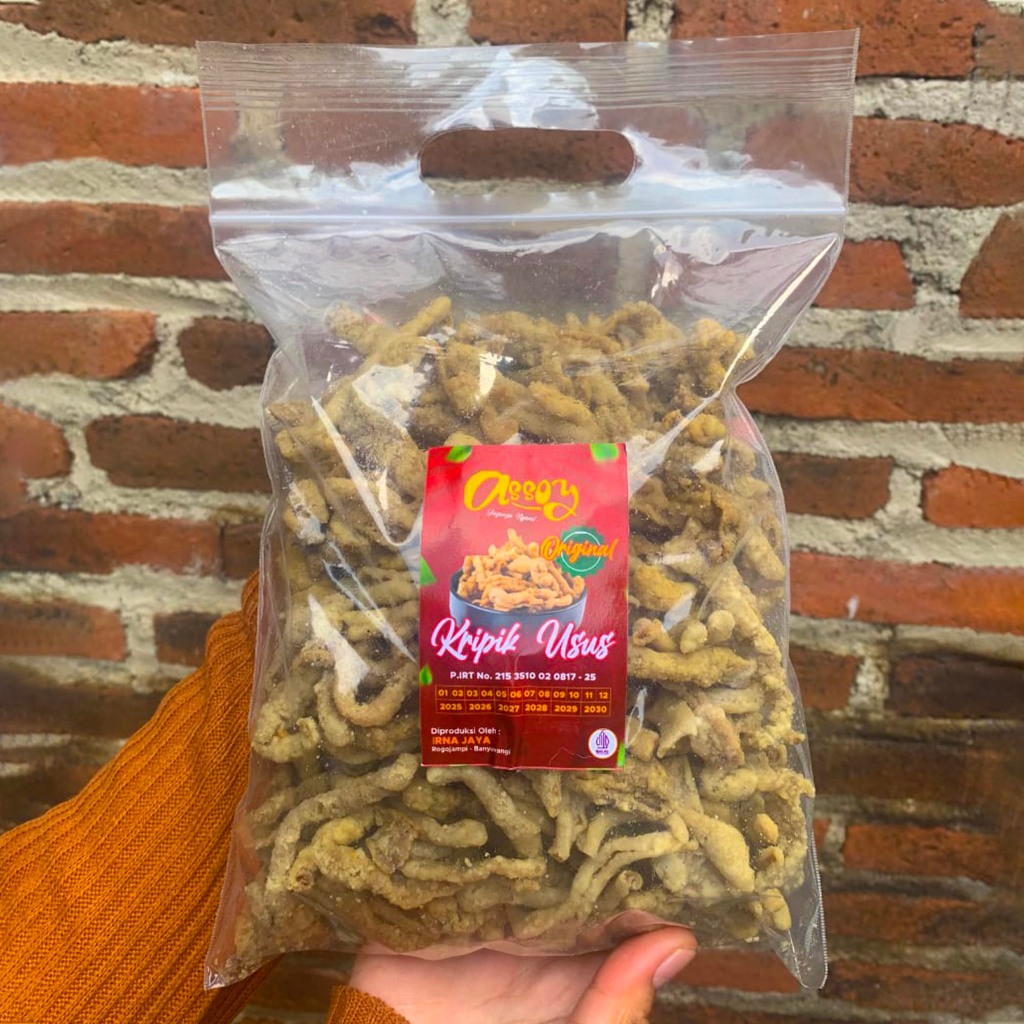 

400 GR (20.500)KERIPIK USUS AYAM GURIH RENYAH BANTING HARGA PROMO RAMADHAN DAN LEBARAN.