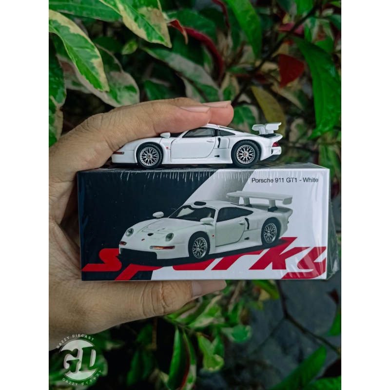 Sparky 1:64 Porsche 911 GT1 White Strasenversion