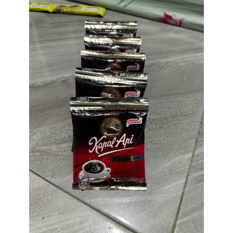 

kopi kapal api mix 1 renceng isi 10 23g