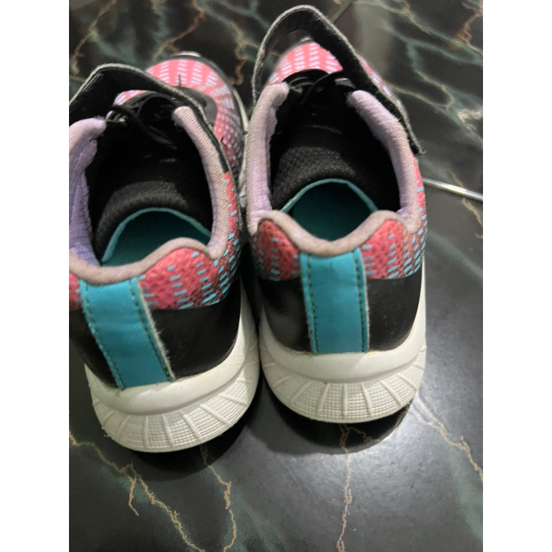 preloved skechers anak