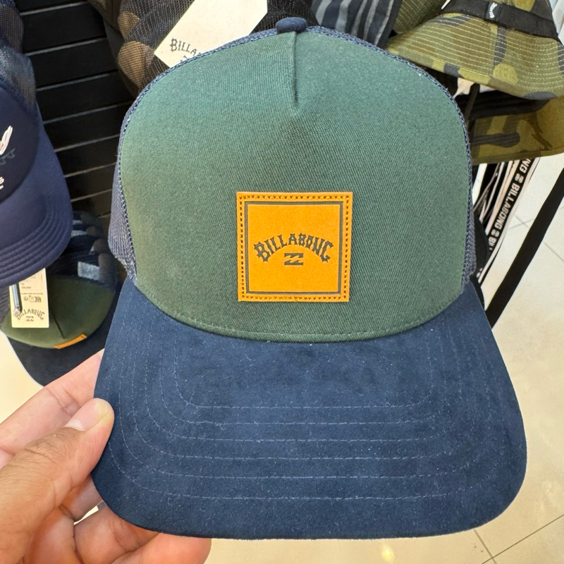 TOPI PRIA BILLABONG ORIGINAL STACKED TRUCKER