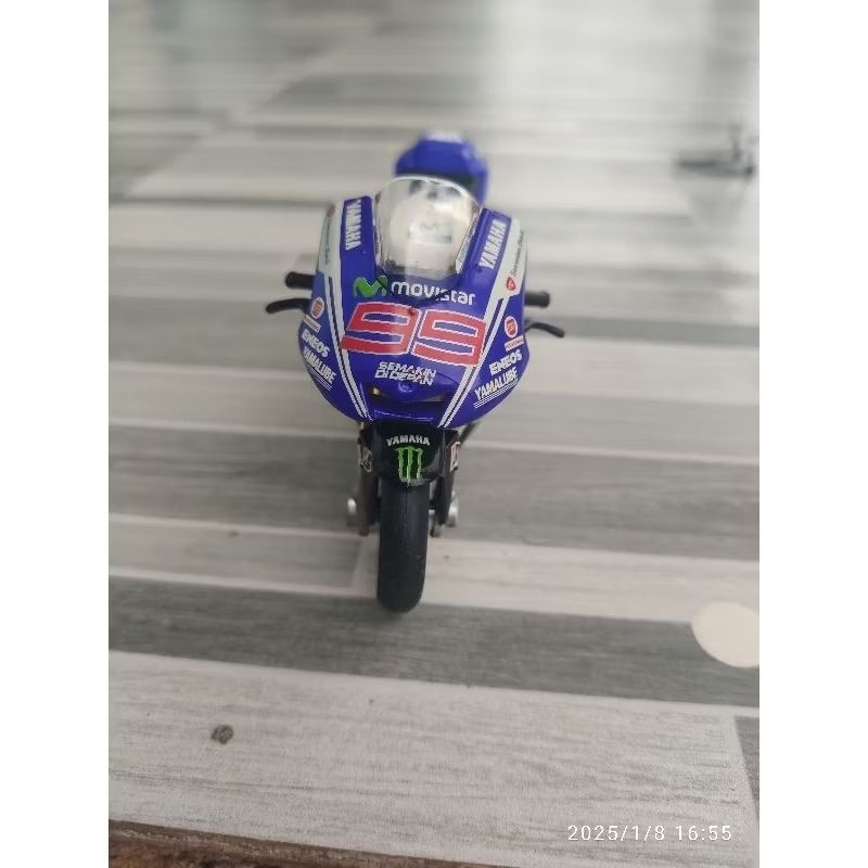 miniatur MotoGP Yamaha Lorenzo 2014