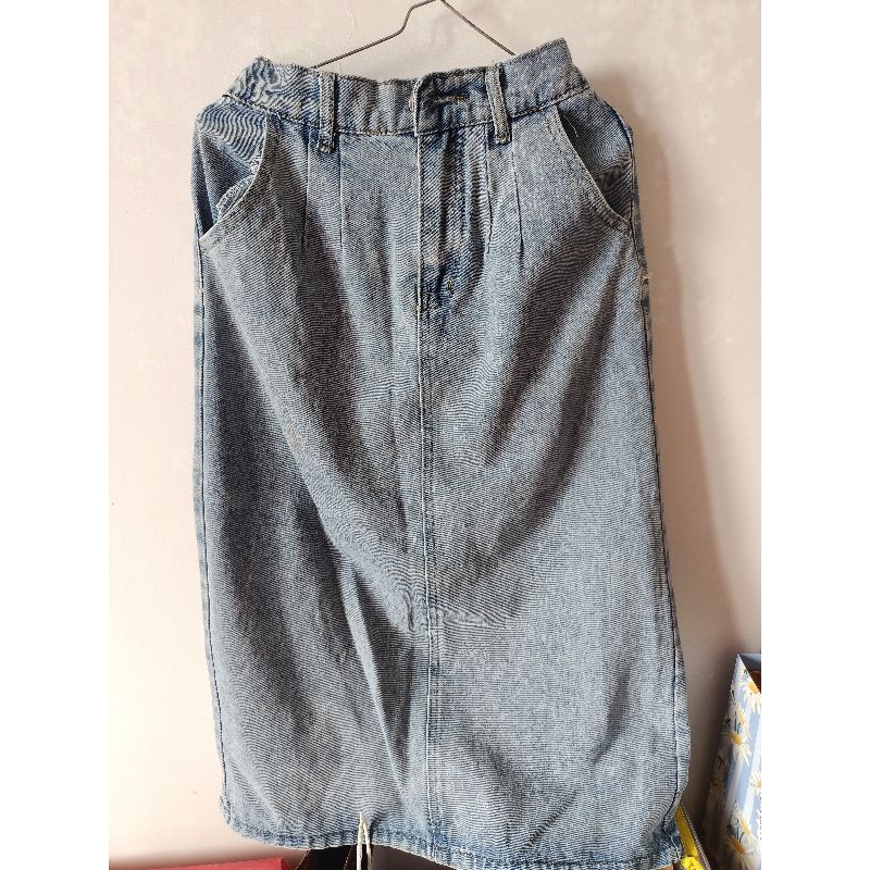 ROK JEANS TEBAL MEREK LULU JEANS JUAL MURAH (PRELOVED)