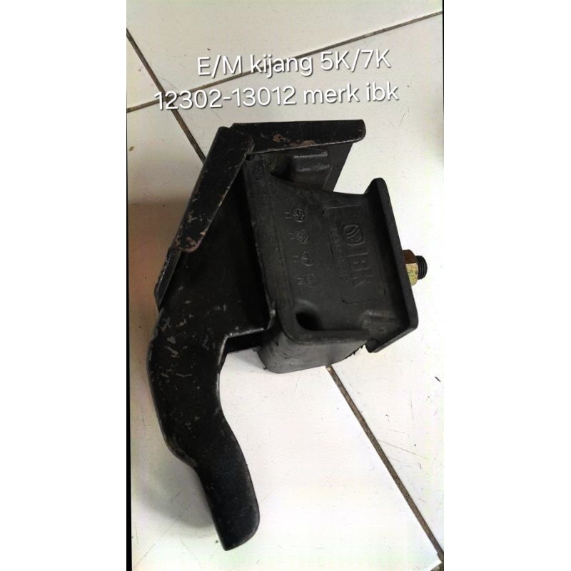 engine mounting kijang 5-7K merk IBK