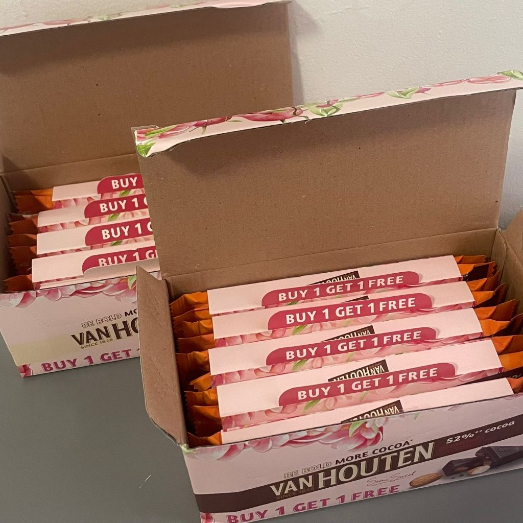 

RiDn BUY 1 GET 1 COKLAT VAN HOUTEN DARK MILK ALMONDS / 52% COCOA ALMONDS 40 GRAM 1 BUNDLE 2 PC