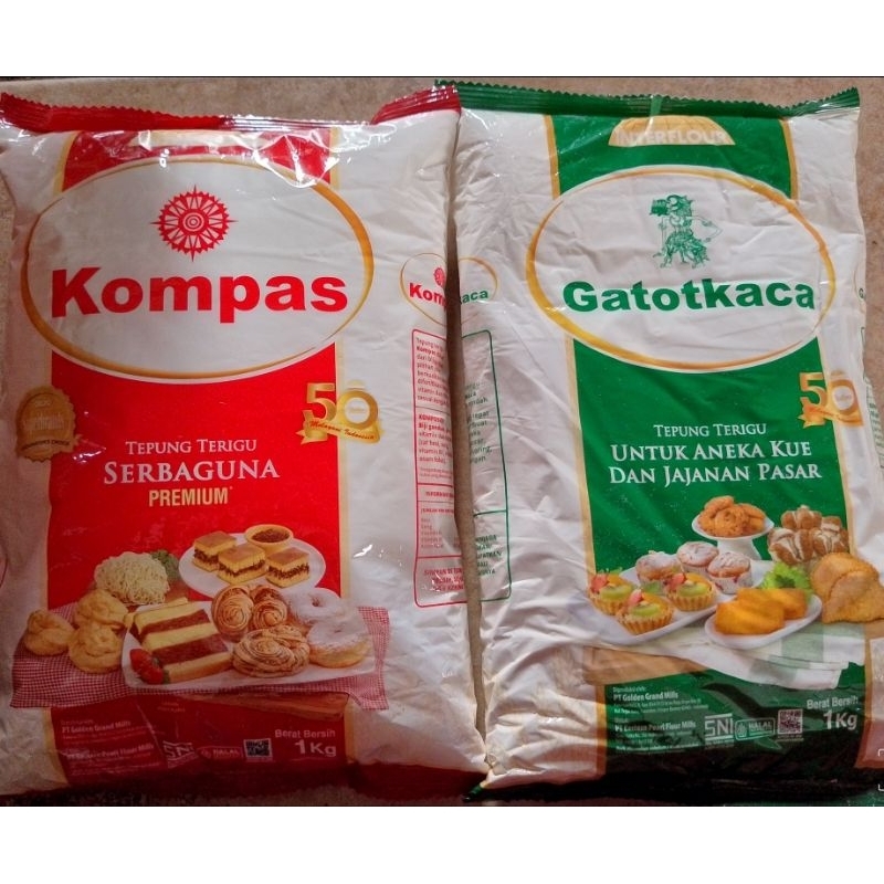 

Tepung terigu serbaguna merk Kompas dan Gatotkaca termurah