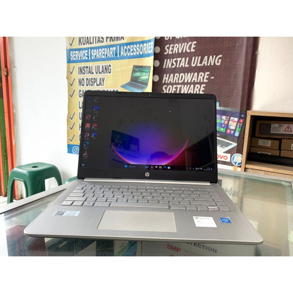 Laptop HP 14S/INTEL-N4120/RAM4GB/SSD256GB - SUPER SLIM 14" MULUS NO MINUS