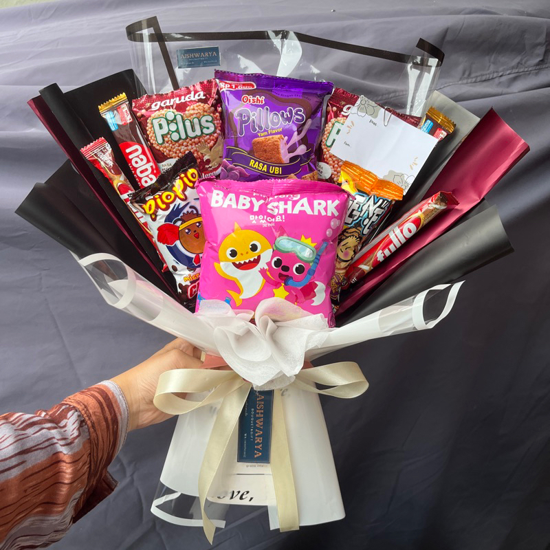 

Buket Snack / Buket Jajan / Buket Snack Sidoarjo Surabaya / Buket Snack Instan / Buket Snack Murah / Bouquet Snack Low Budget