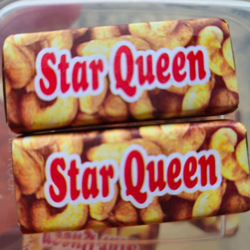 

COKLAT STARQUEEN MIRIP SILVERQUEEN...ISI 10 PCS YA