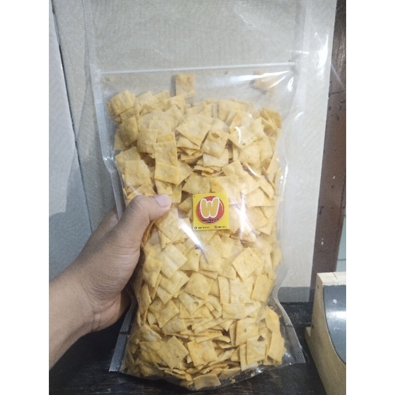 

KERIPIK PANGSIT 500GRAM