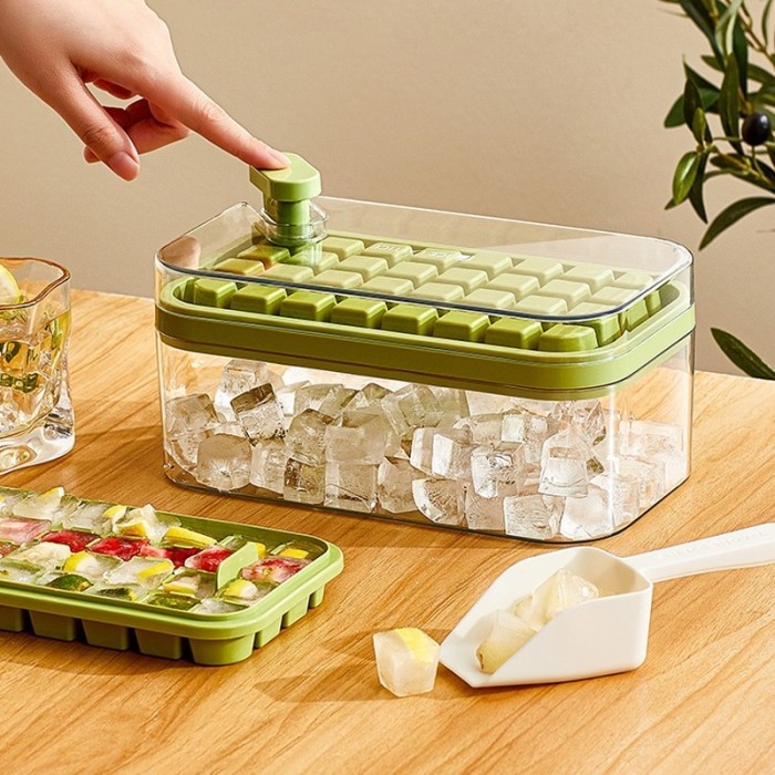 Cetakan Es Batu Kristal / Ice Cube Maker 32 Praktis / Alat Cetalan Es Batu Kotak dalam Kulkas