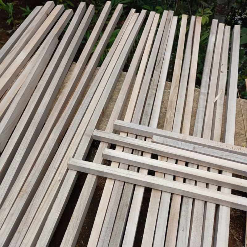 Kayu Reng 2x3 Bahan kayu solid Panjang Satu Meter