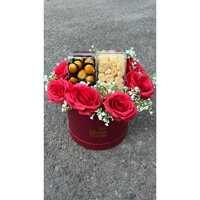 

hampers imlek sincia buket set kue kering bunga segar artificials siap pakai dan kirim buat kerabat kesaysngan order segera