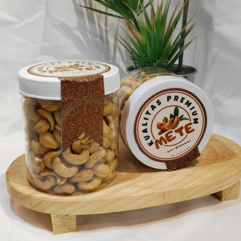 

Kacang Mete Asli Wonogiri Kualitas Premium