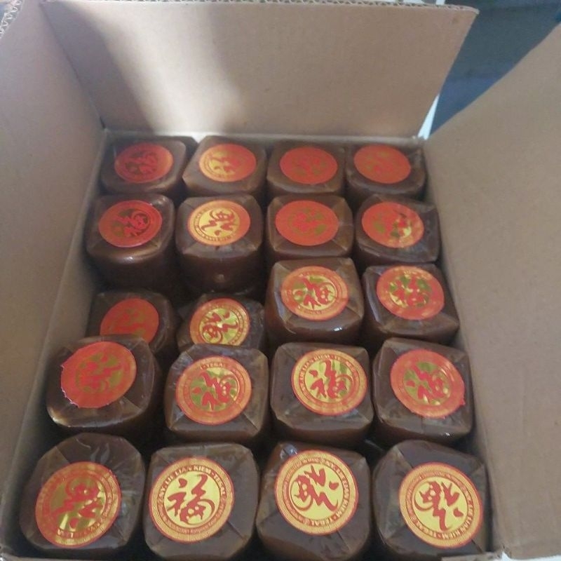 

Kue keranjang Ny. Lie Lian Kiem Tegal 250 gram/dodol cina/kue kranjang Imlek