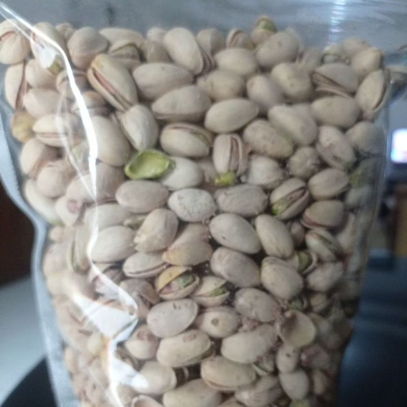 

Kacang Fustuk / Kacang Pistachio 250 gram panggang