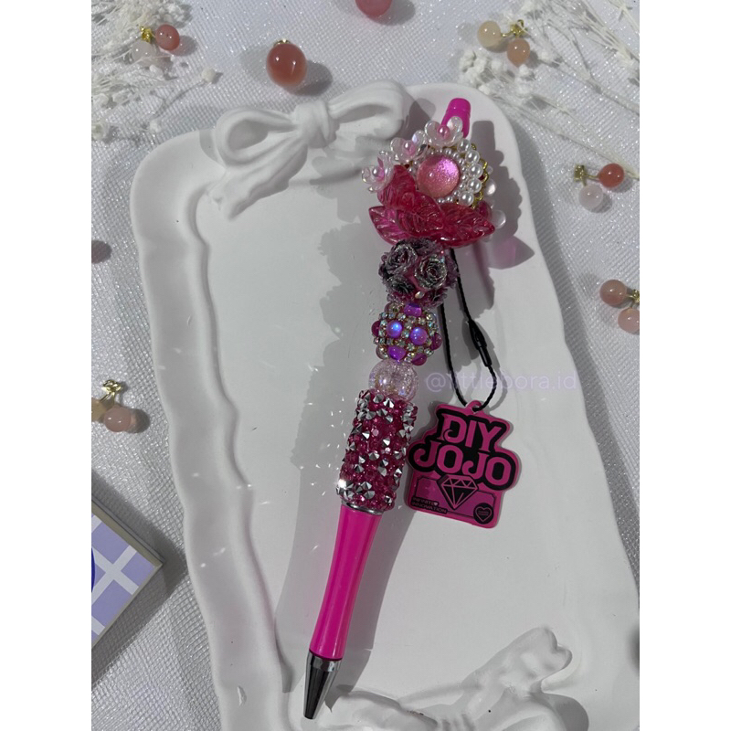 

DIY Pen Pink Fuchsia with Flowers / Pen Cantik / Beaded Pen