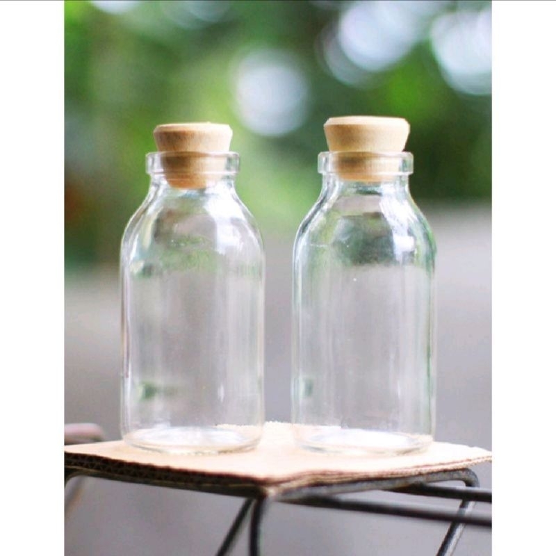Botol kaca tutup kayu gabus