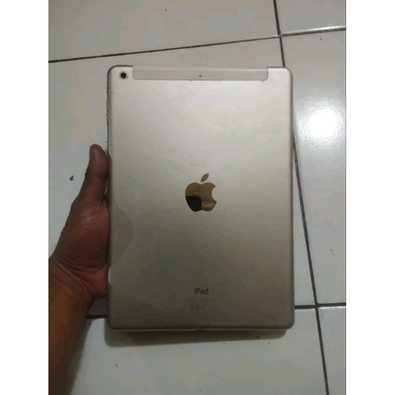 MESIN IPAD AIR 1ST GEN 32GB WIFI/SELULAR GAMBLING