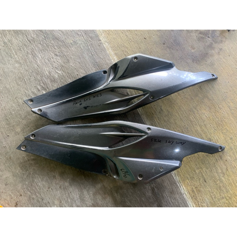 Satu Set Cover Tutup Aki Skywave 125 Original