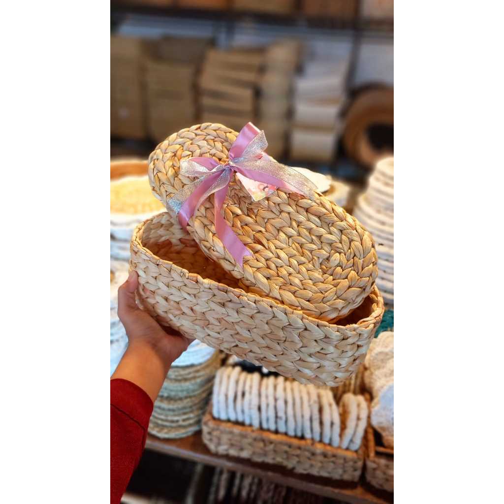 

hampers kotak bingkisan lebaran anyaman