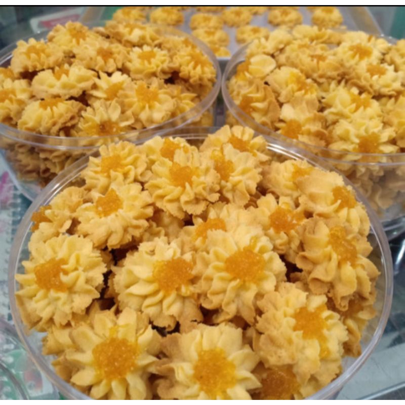 

kue semprit susu (semprit jadul)ukuran 400GR(varian selai nanas dan choco chips)