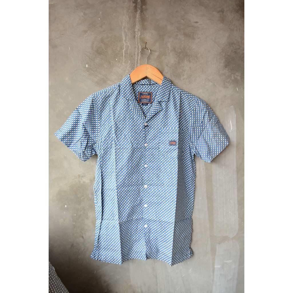 Kemeja Biru Pria Lengan Pendek 3second