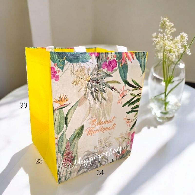 

ISI 12 (1Lusin) Tas Kain Hajatan Premium Laminasi Uk 25x23x30