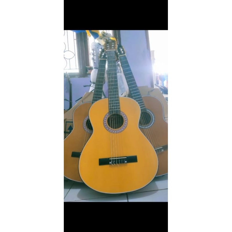 gitar akustik yamaha nilon asli