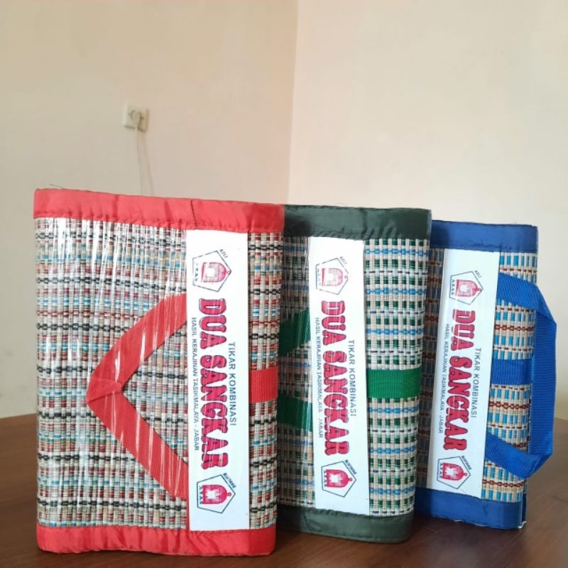 Tikar mendong lipat Tikar traveling