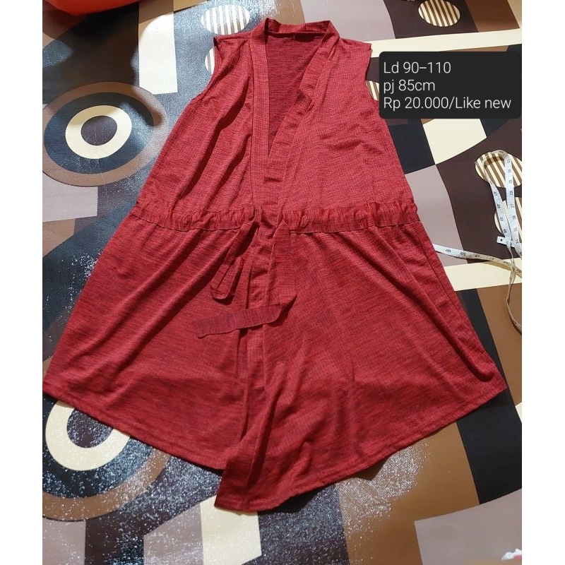 outer merah wanita tanpa lengan