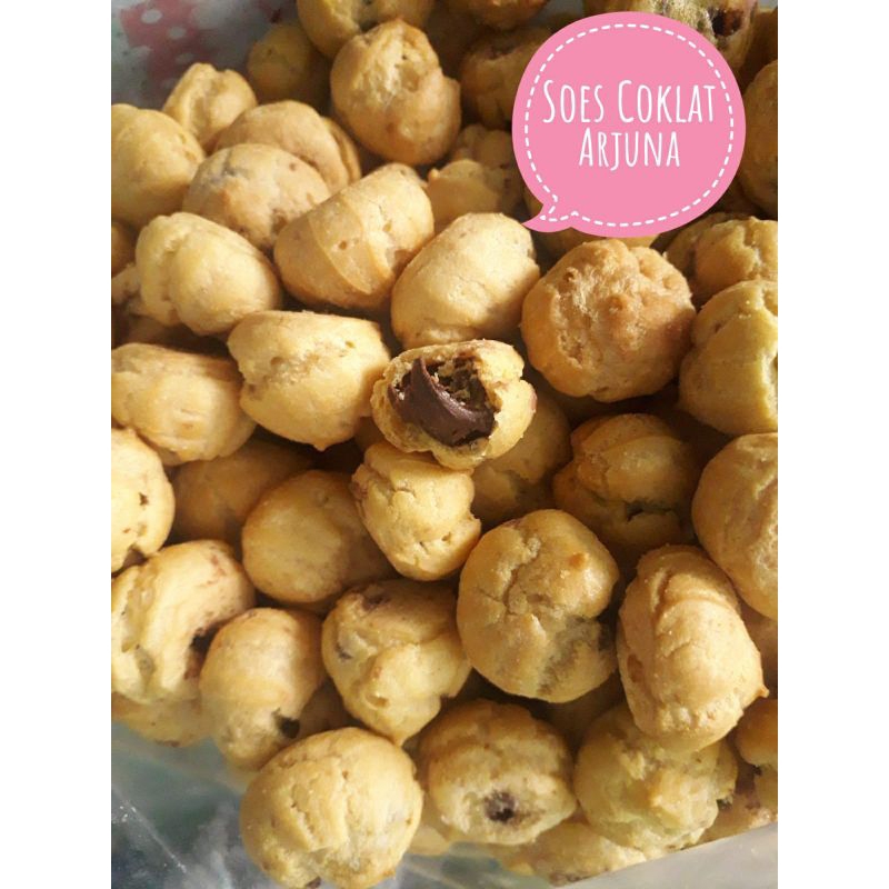 

Promo!! Soes Coklat garing diluar lumerrr didalam