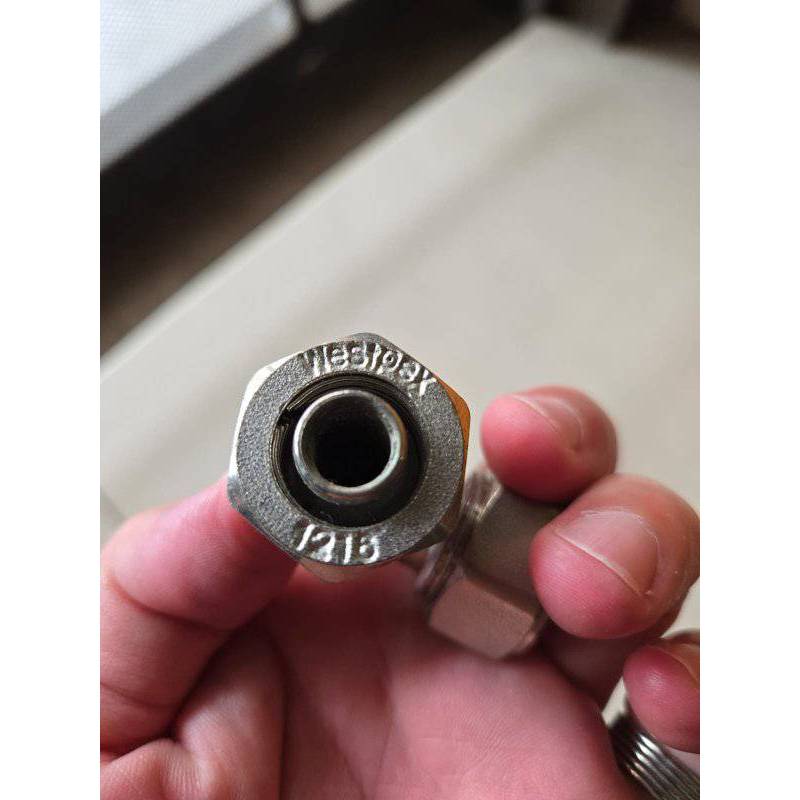 keranzs sok air panas untuk pipa