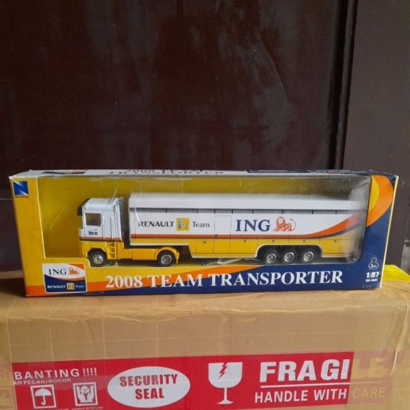 truck renault team transpoter