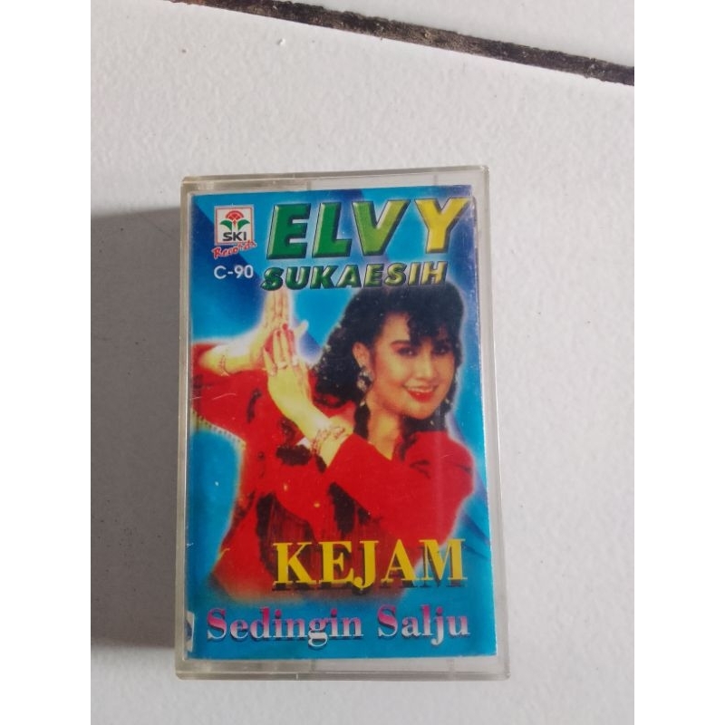 kaset pita ELVI SUKAESIH"