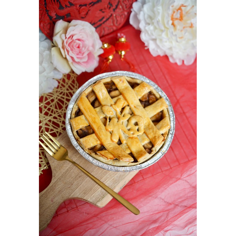 

Apple Pie Hoki Hampers CNY by Kief Bakery